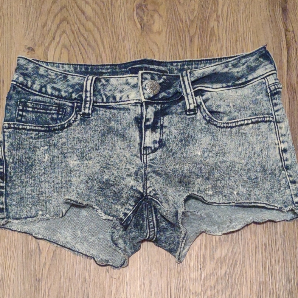 Decree Denim Shorts - size 3